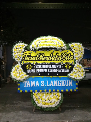 Papan Bunga Duka di Tangkan